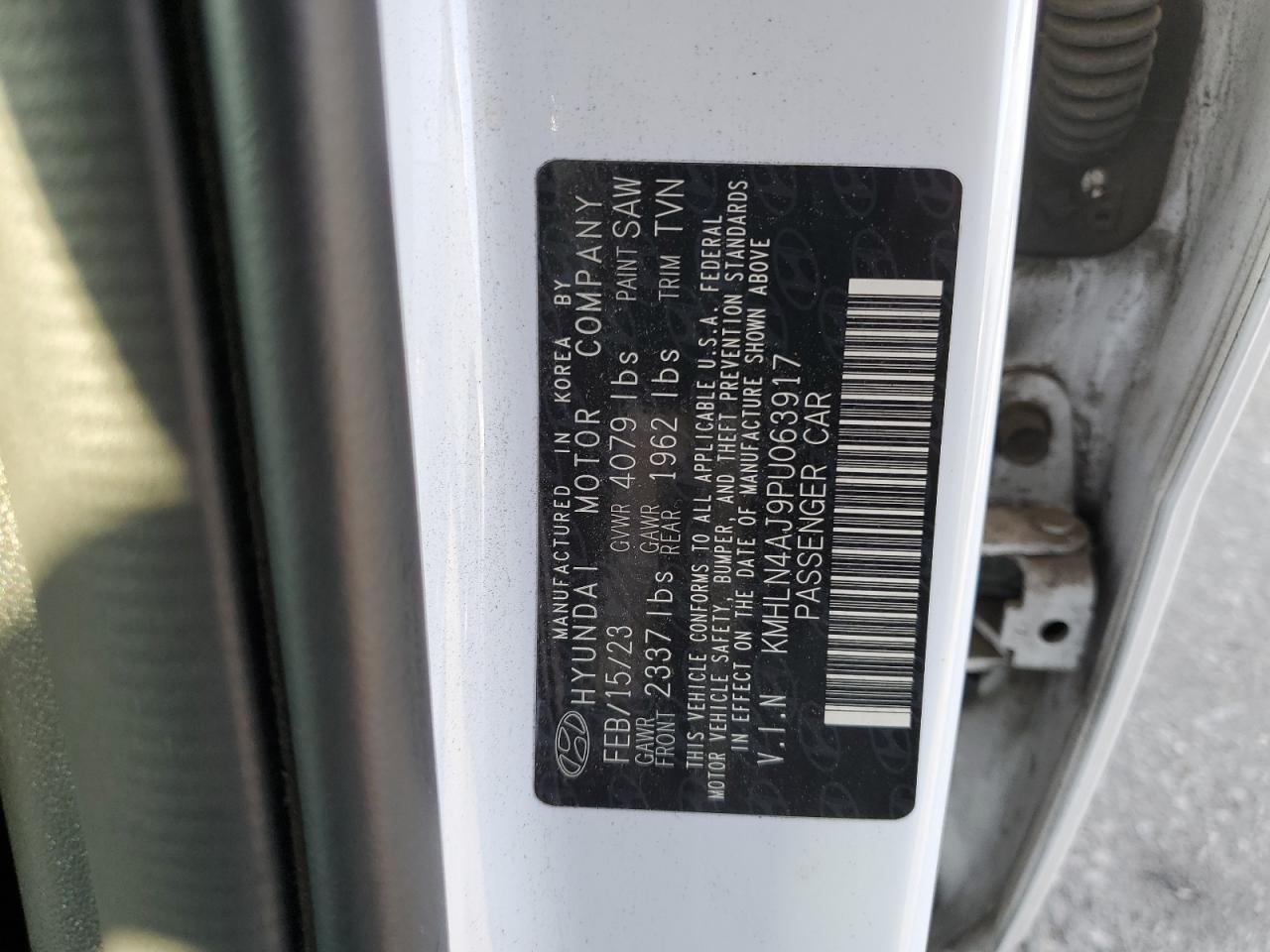 2023 Hyundai Elantra - Image 12