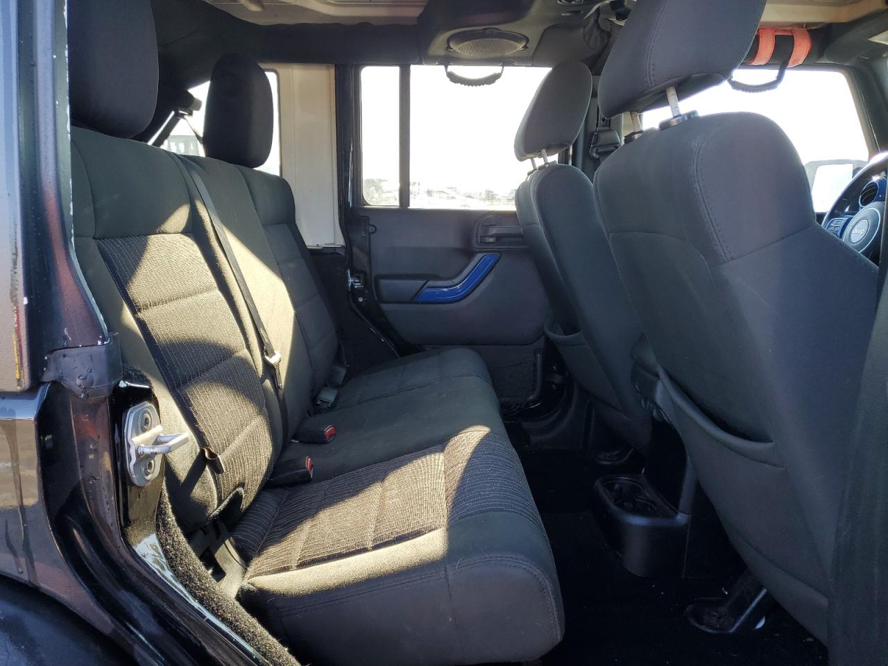 2012 Jeep Wrangler - Image 11
