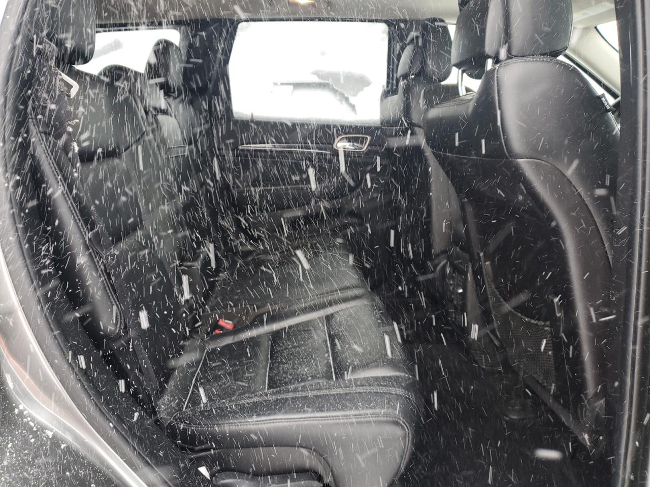 2011 Jeep Grand Cherokee - Image 11