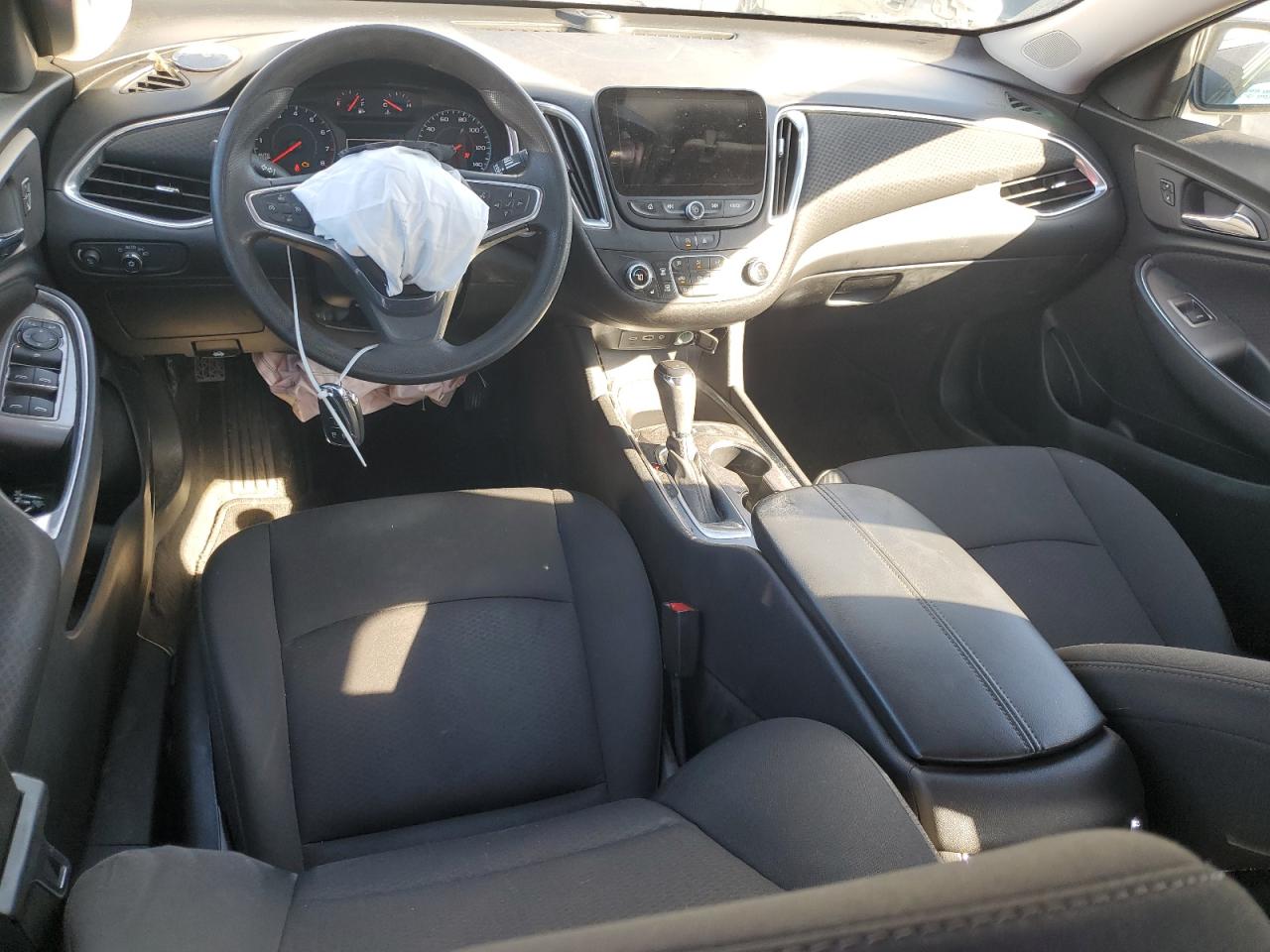 2020 Chevrolet Malibu - Image 8