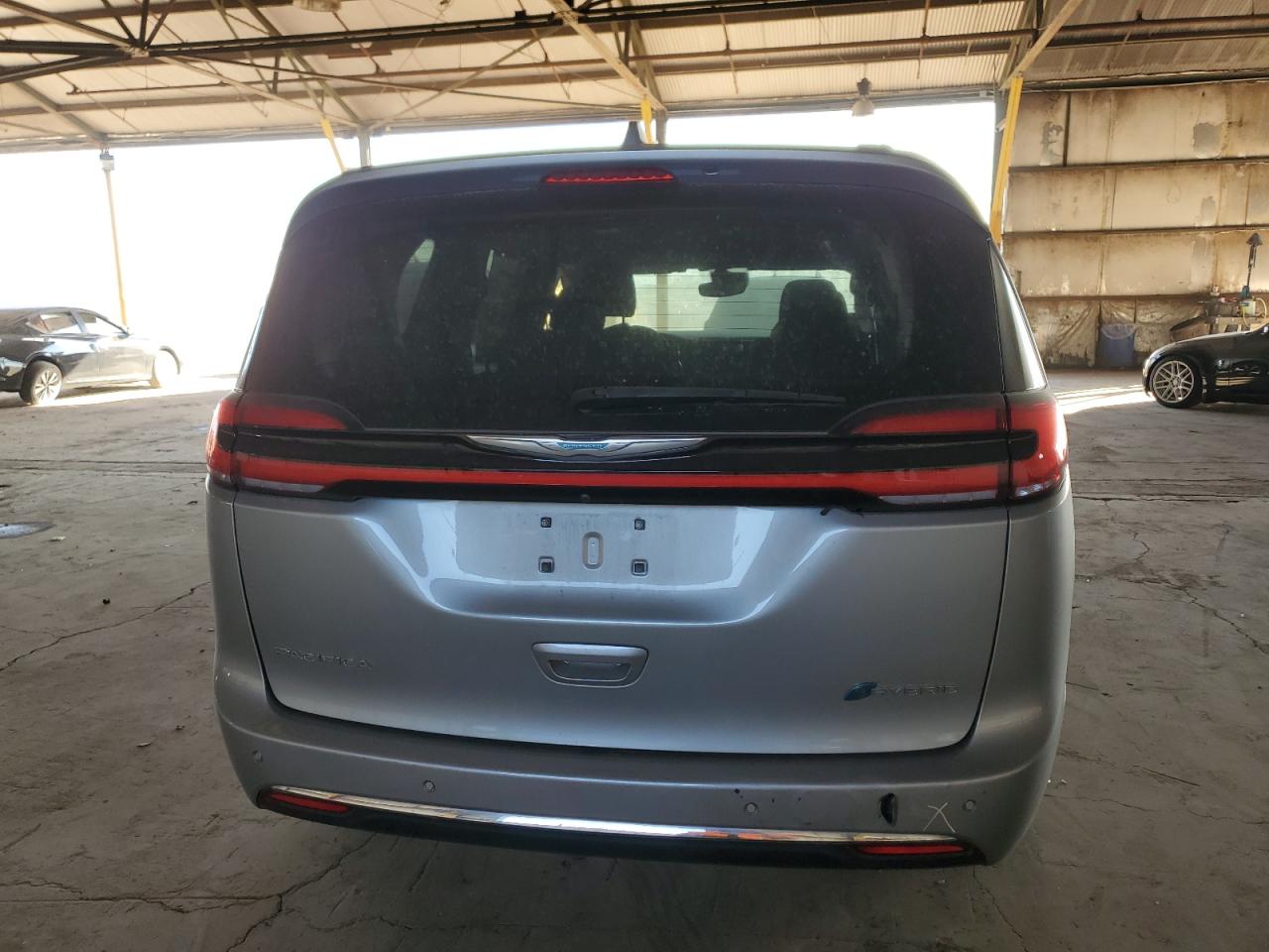 2021 Chrysler Pacifica - Image 6