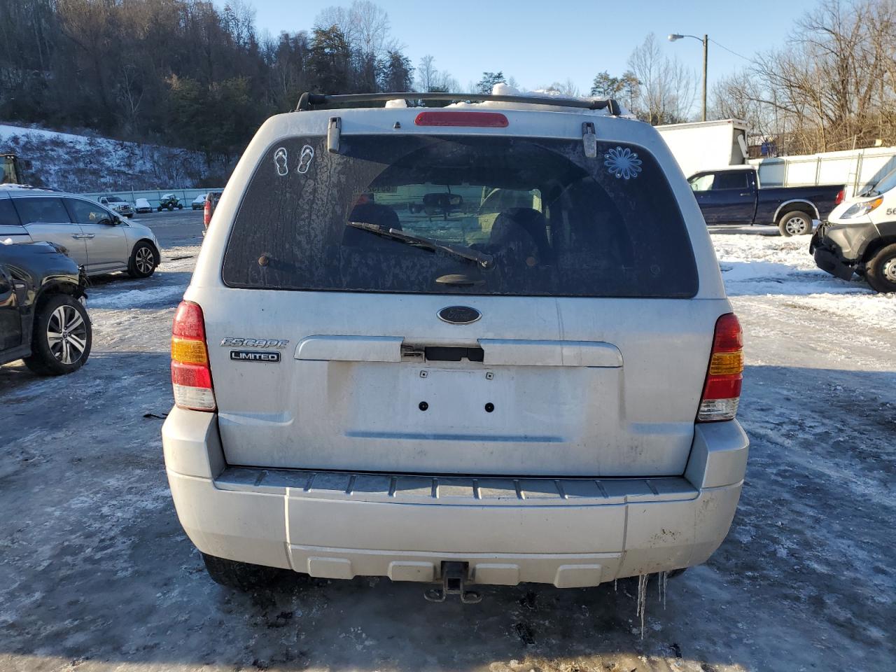 2005 Ford Escape - Image 6