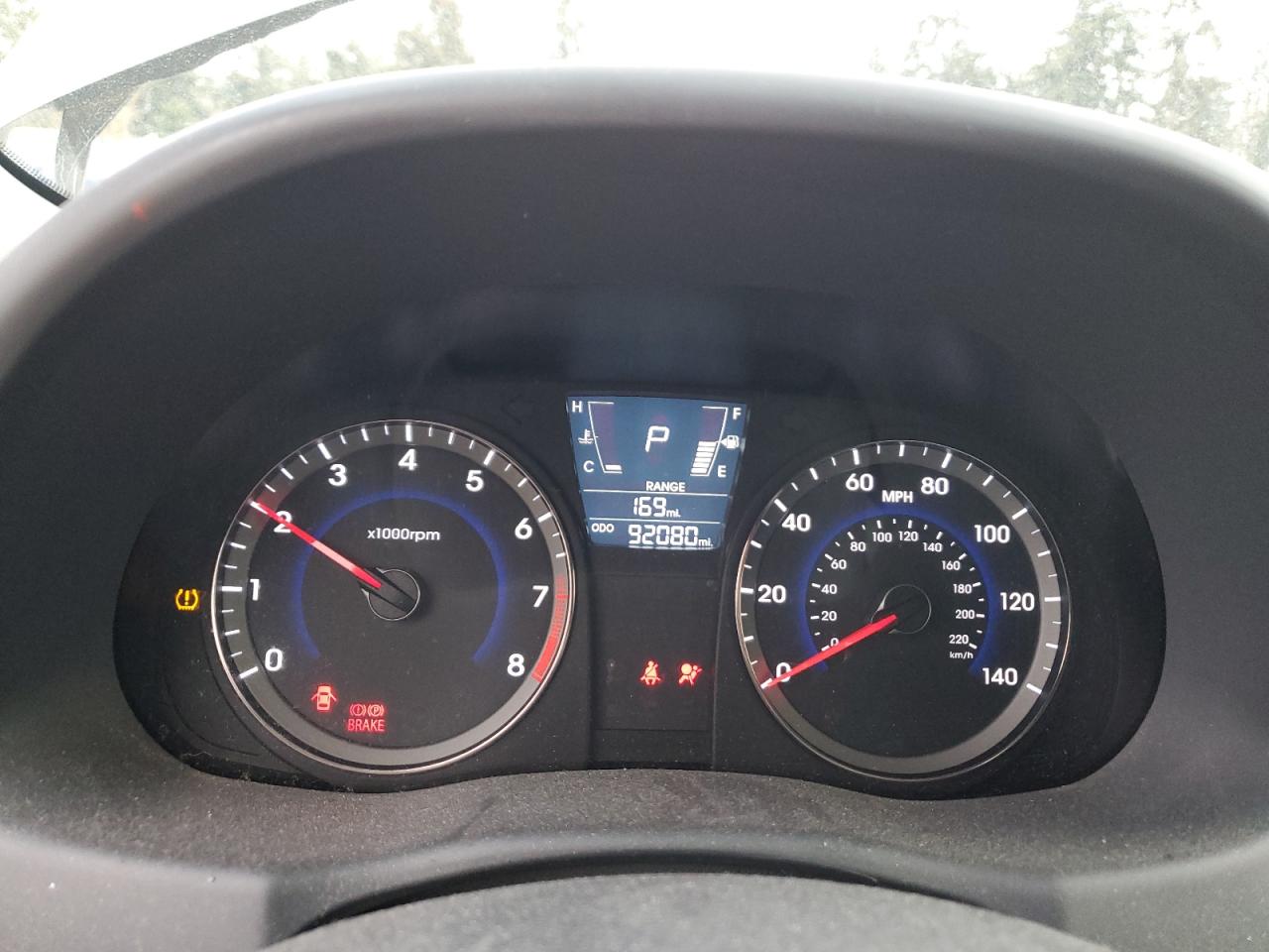 2013 Hyundai Accent - Image 9