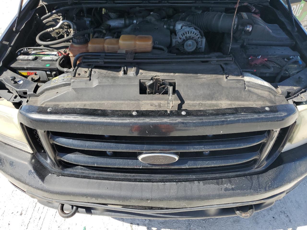 2002 Ford F250 - Image 13