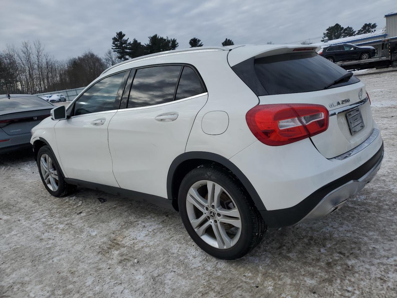 2019 Mercedes-Benz GLA-klasse - Image 2