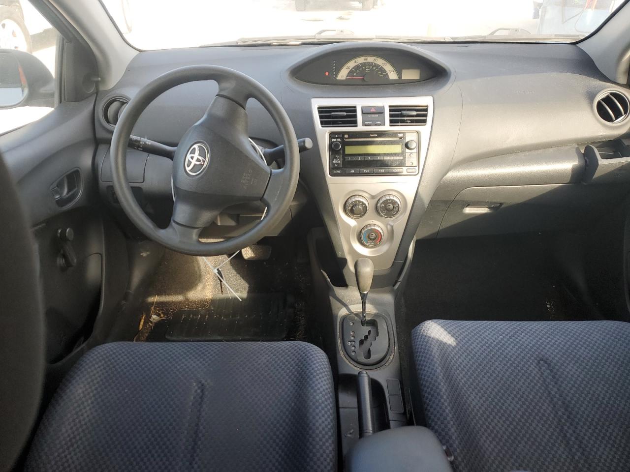 2008 Toyota Yaris - Image 8