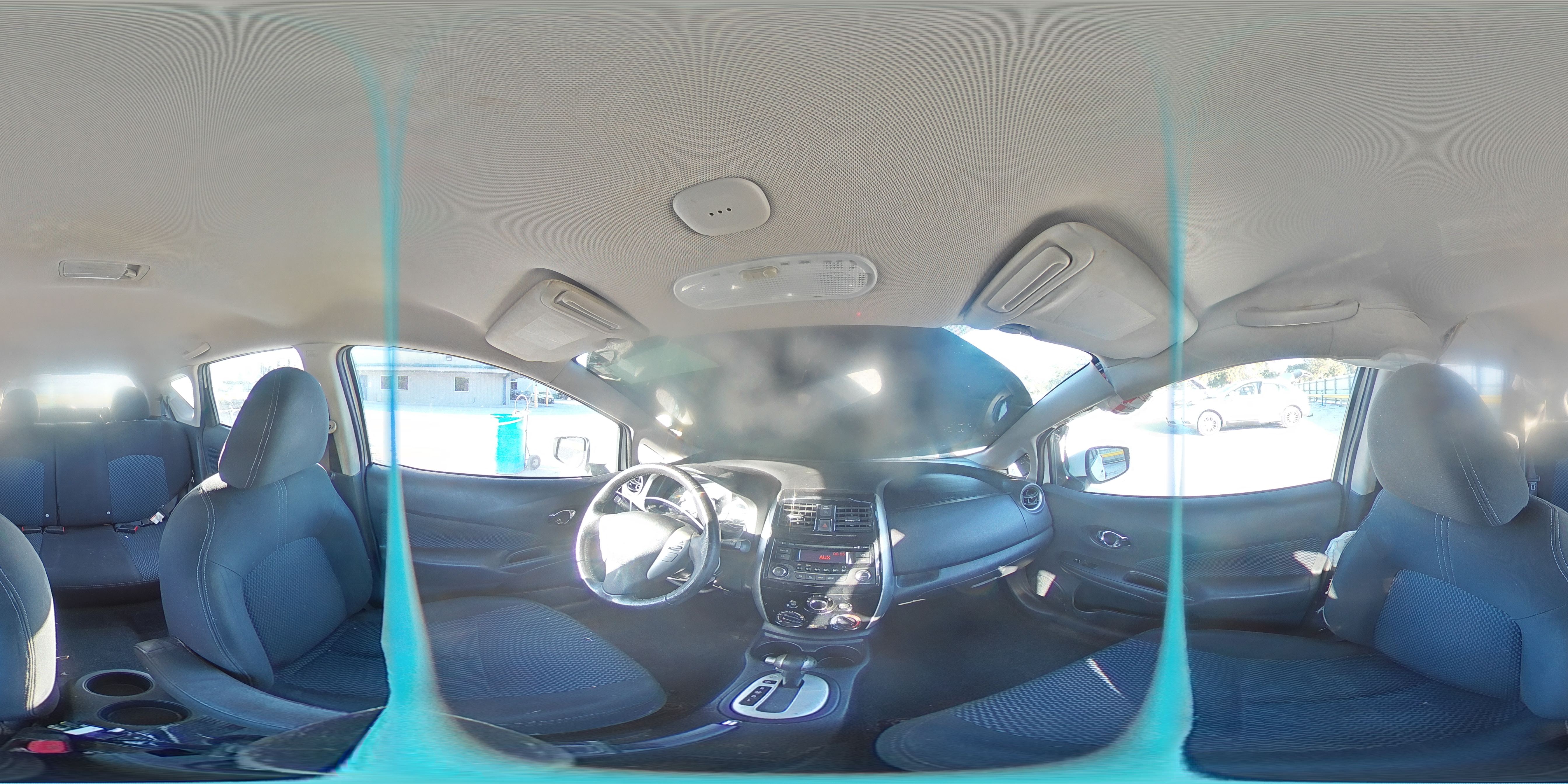 2015 Nissan Versa - Image 13