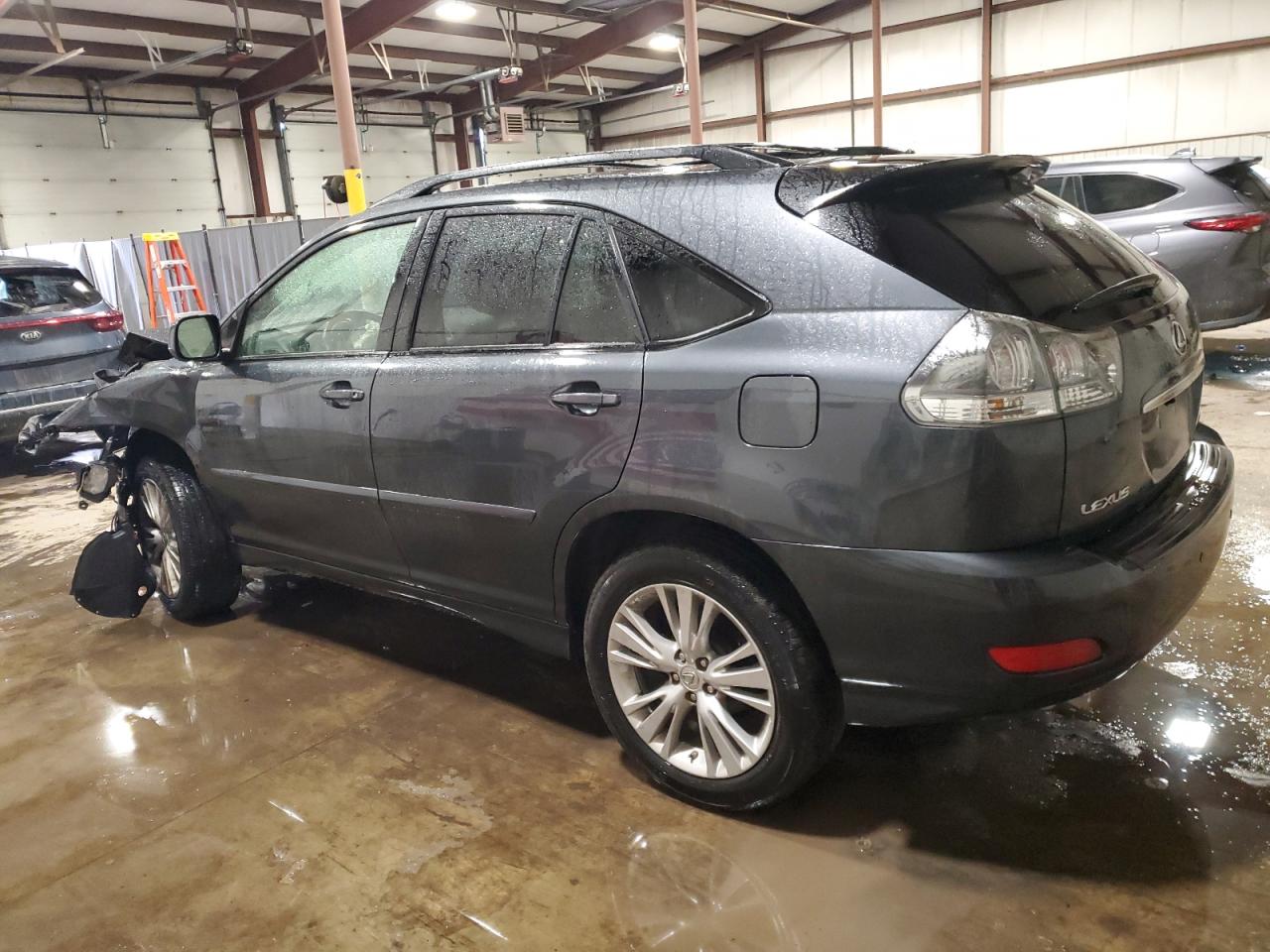 2004 Lexus RX - Image 2