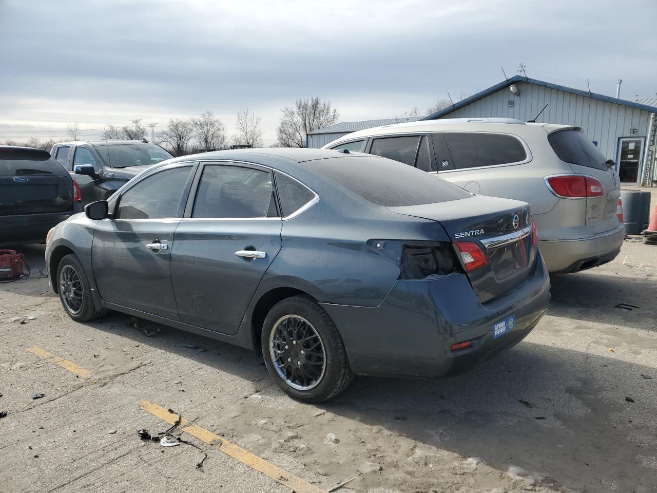 2015 Nissan Sentra - Image 2