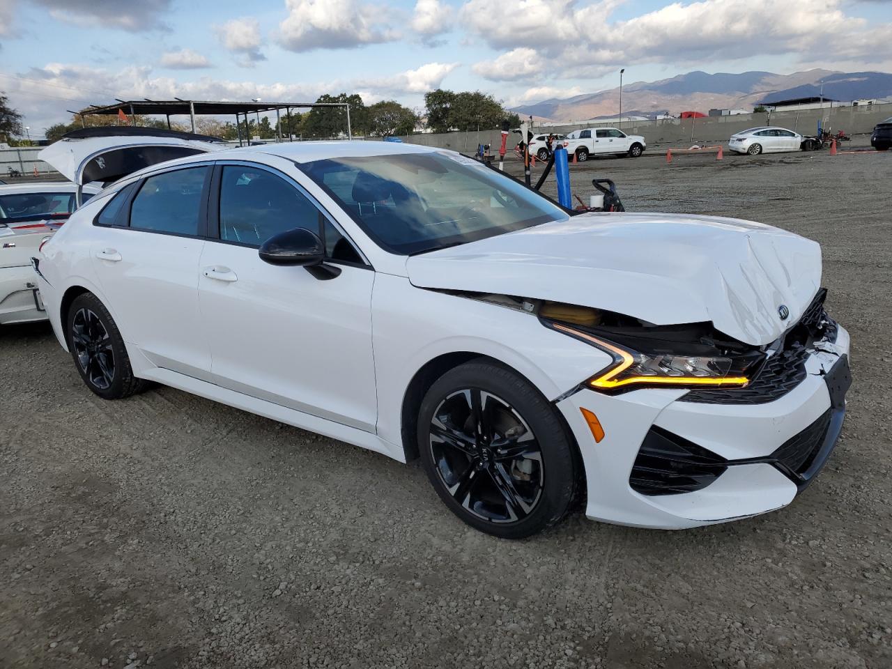 2021 Kia K5 - Image 4