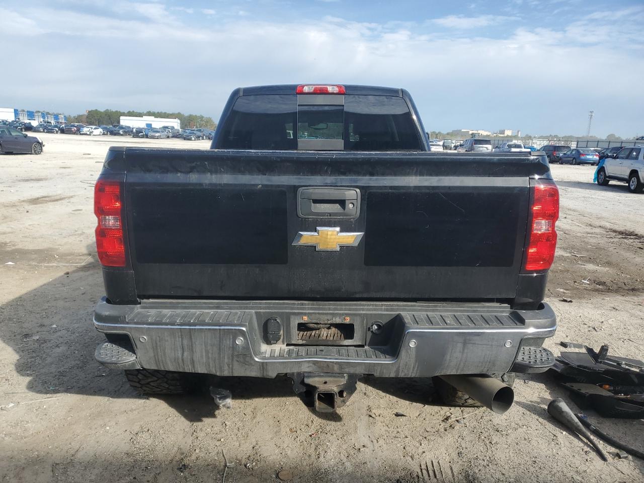 2018 Chevrolet Silverado - Image 6