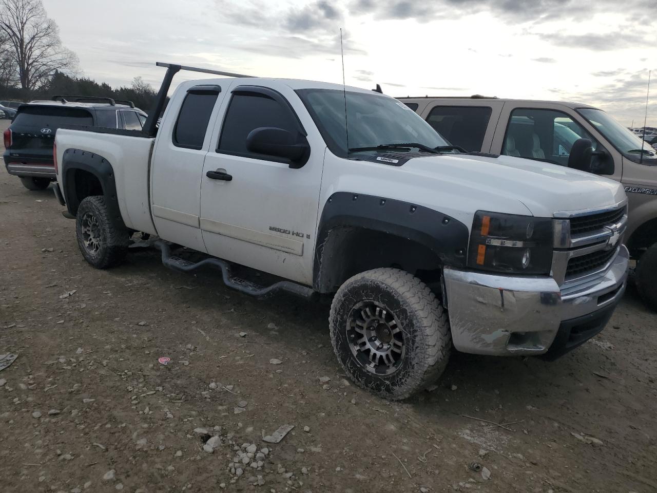 2008 Chevrolet Silverado - Image 4