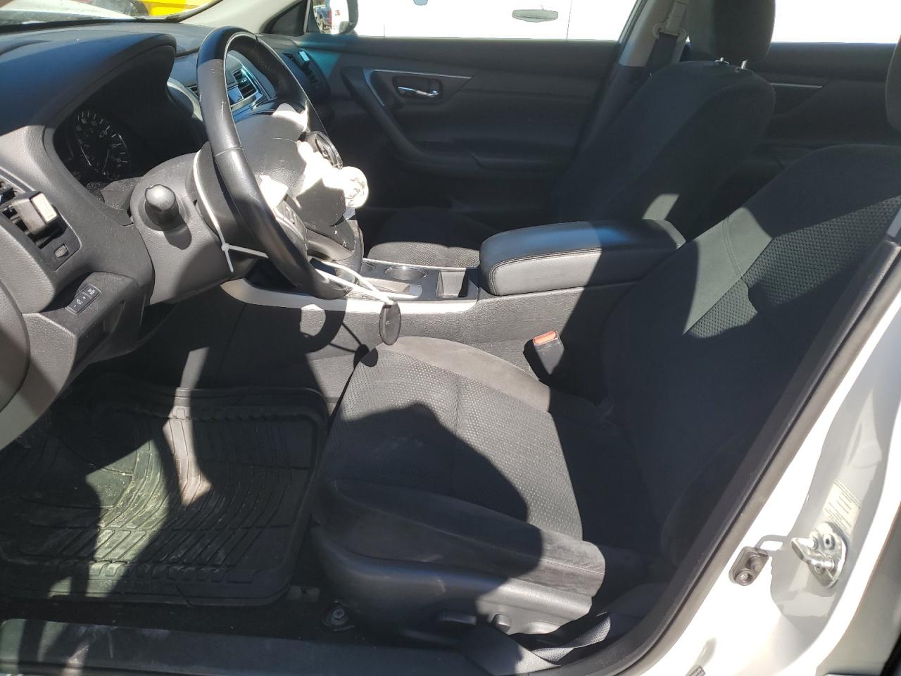2015 Nissan Altima - Image 7