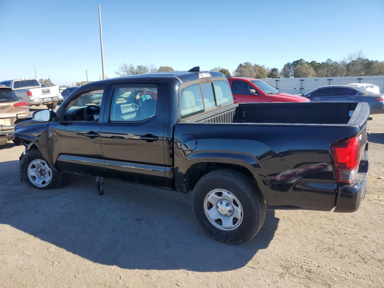 VIN 5TFAX5GN7JX129909 2018 TOYOTA TACOMA no.2