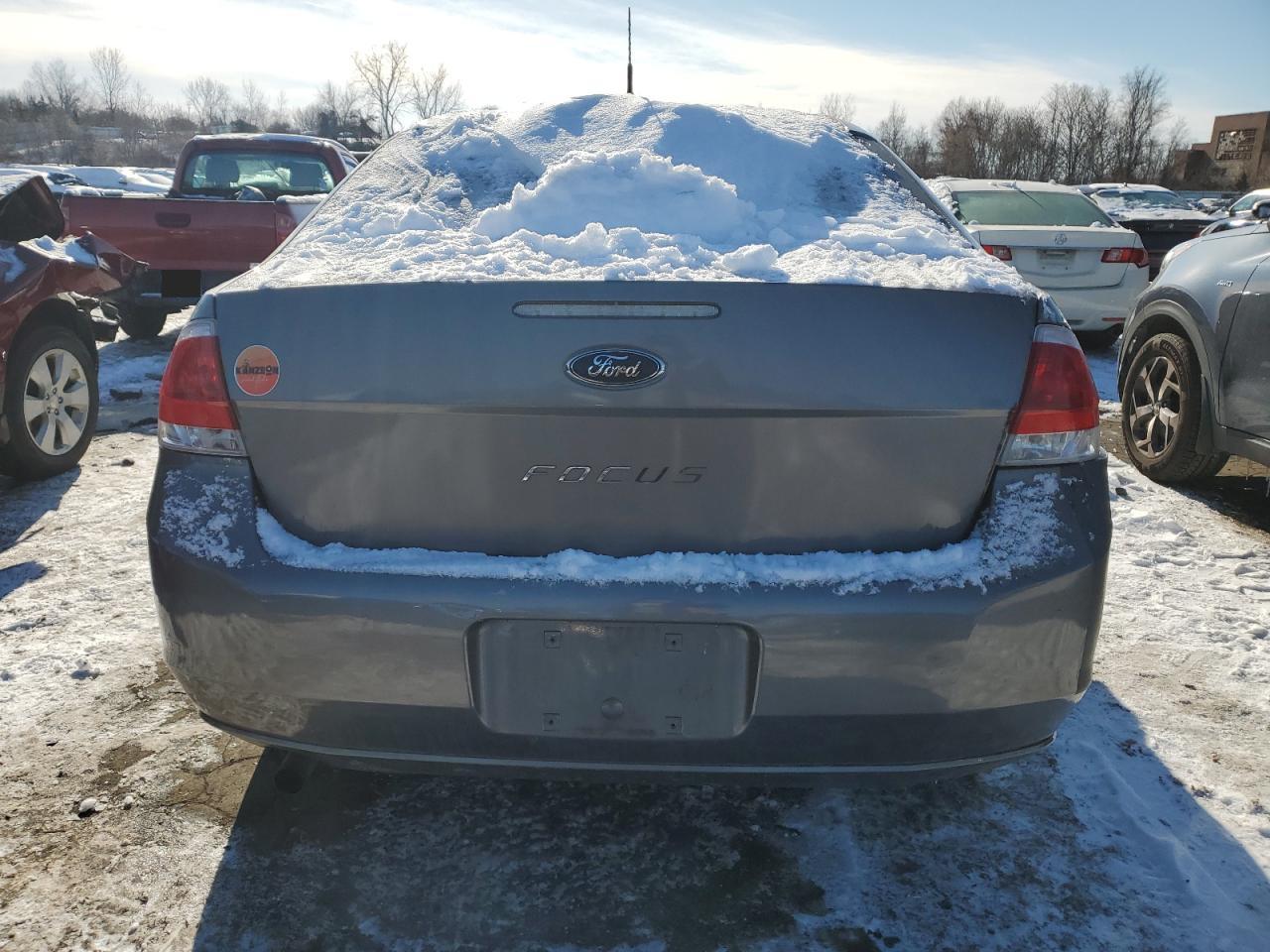 2010 Ford Focus - Image 6