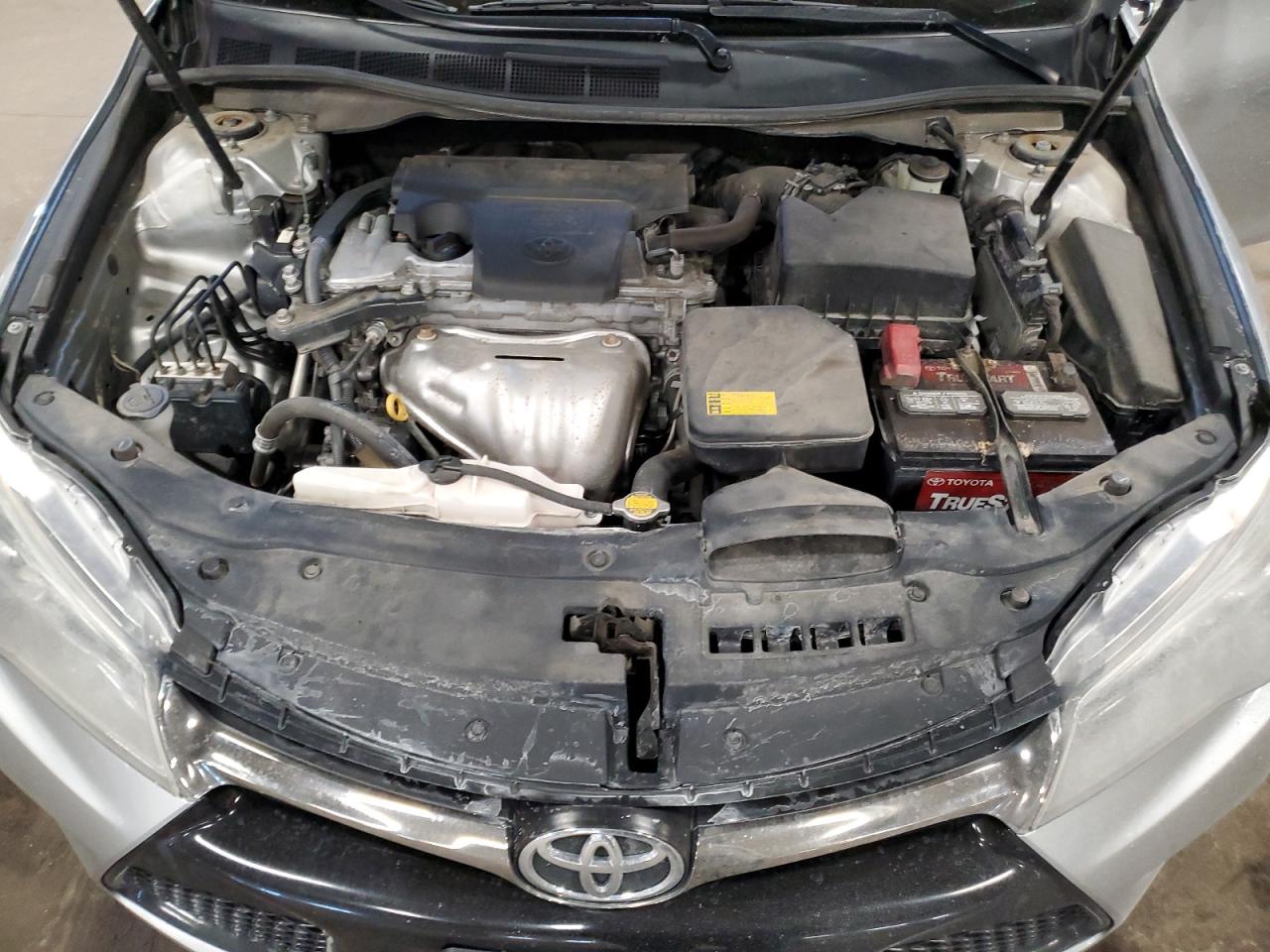 2015 Toyota Camry - Image 12