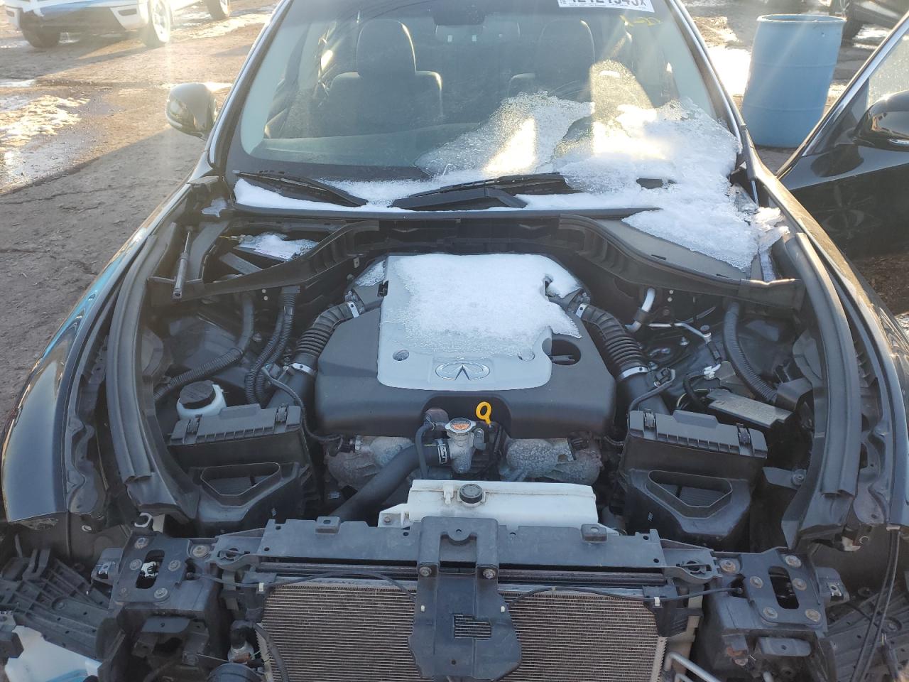 2017 Infiniti Q70 - Image 11
