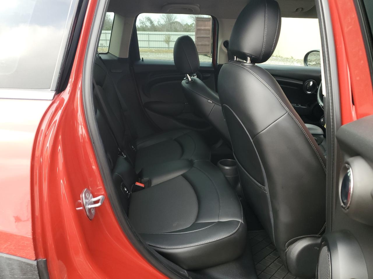 2015 MINI Cooper - Image 10