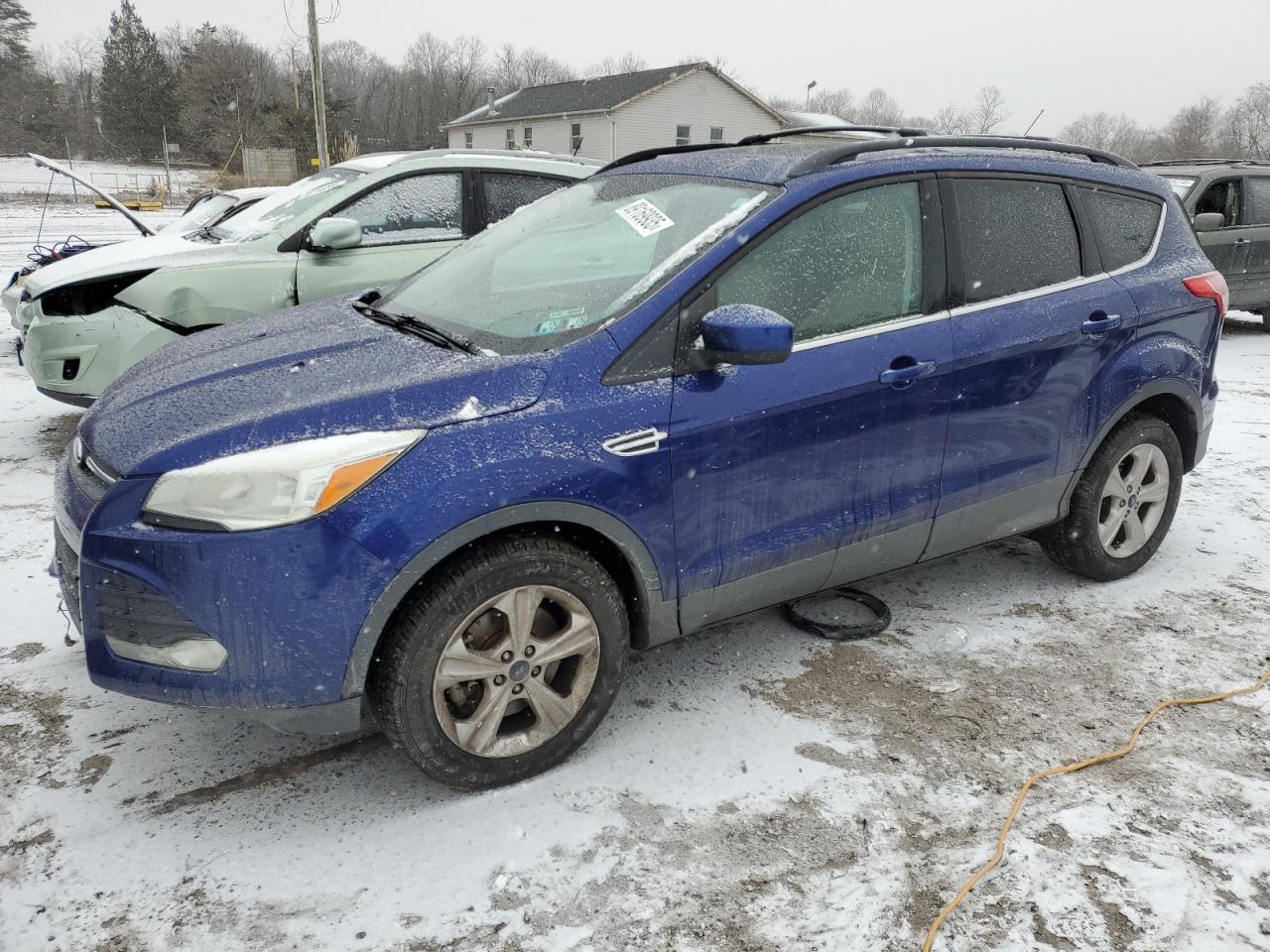 VIN 1FMCU9GX5GUC85589 2016 FORD ESCAPE no.1