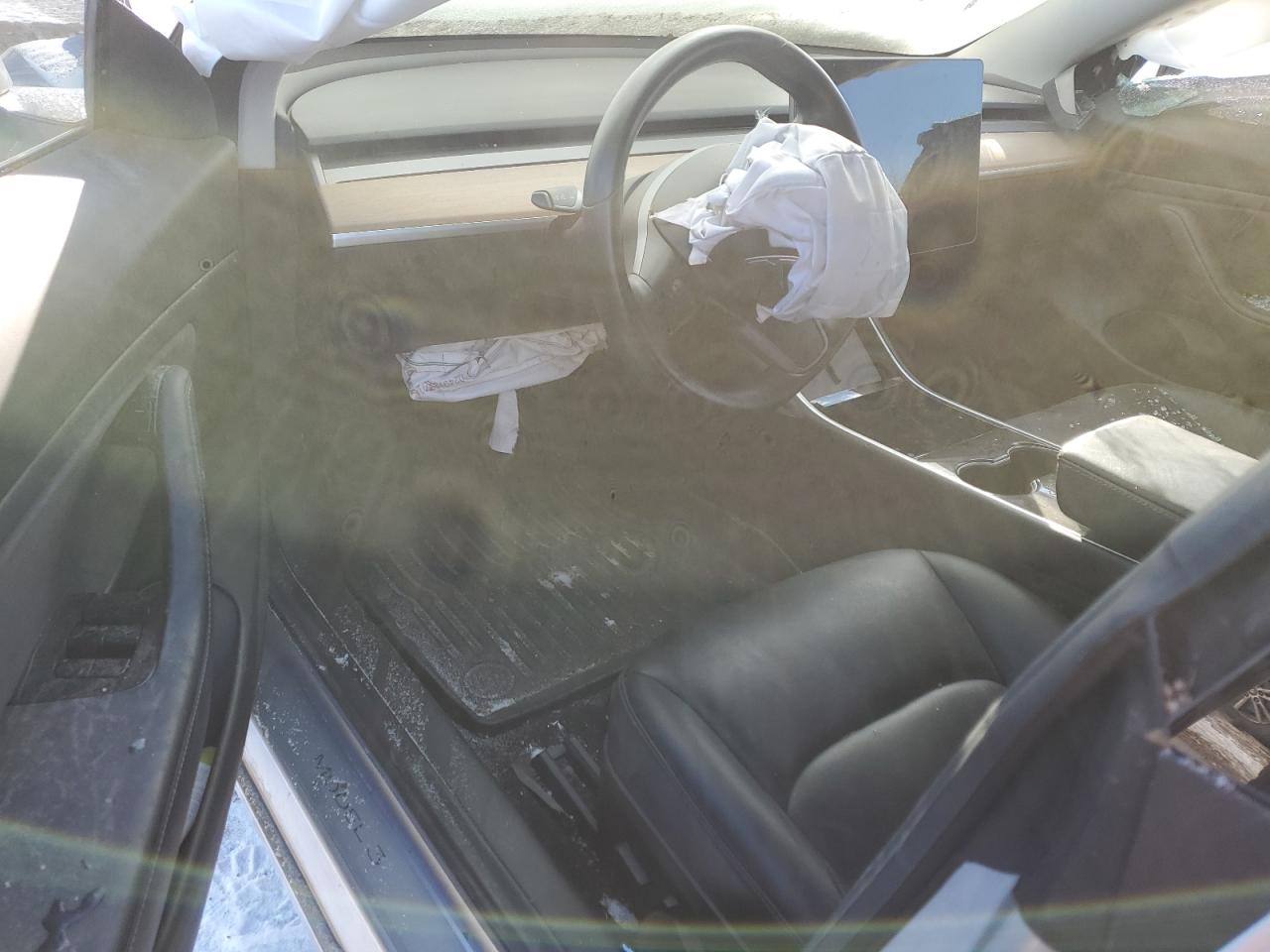 2018 Tesla Model 3 VIN: 5YJ3E1EA0JF041186 Lot: 84741054