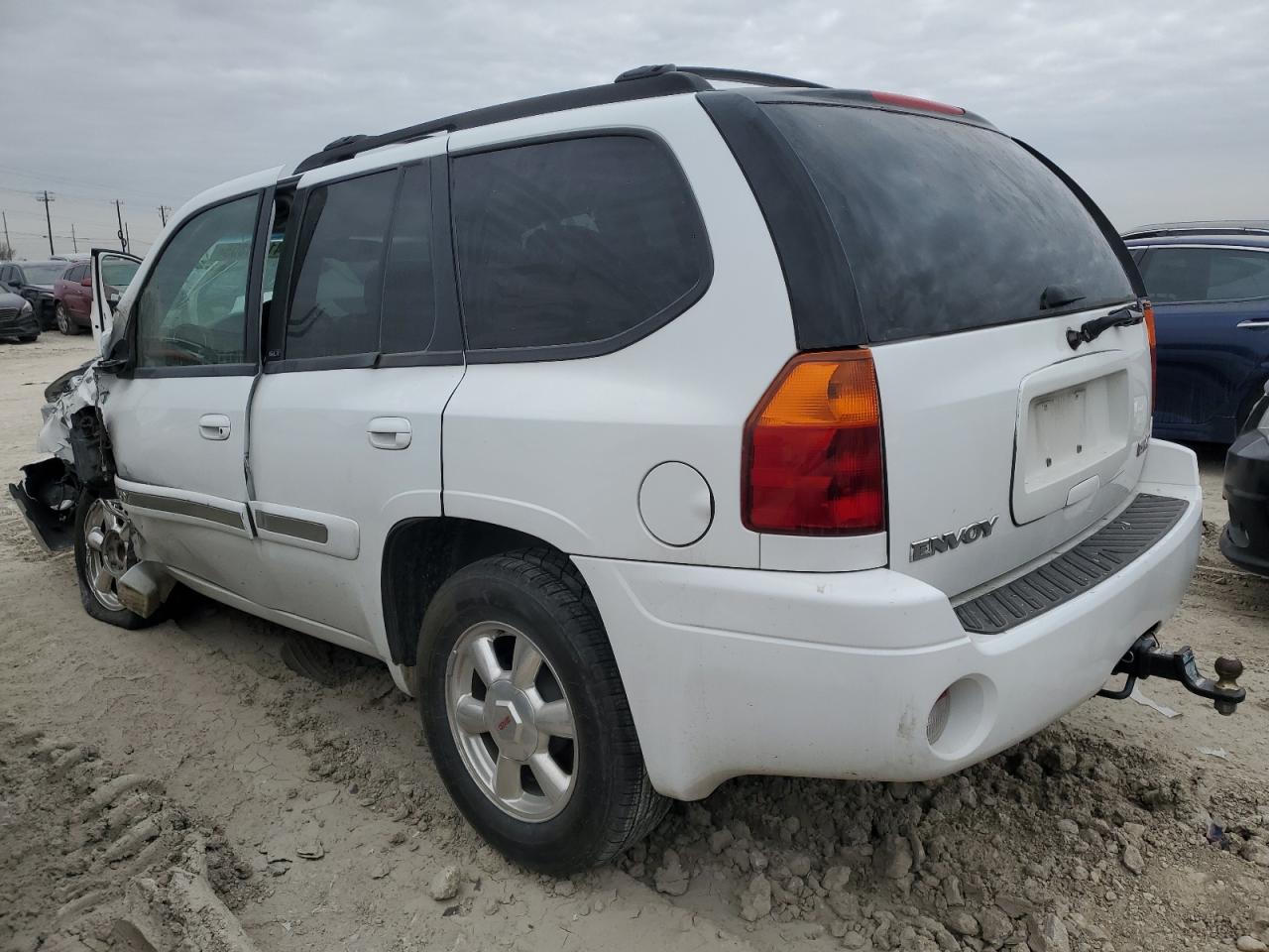 2003 GMC Envoy - Image 2