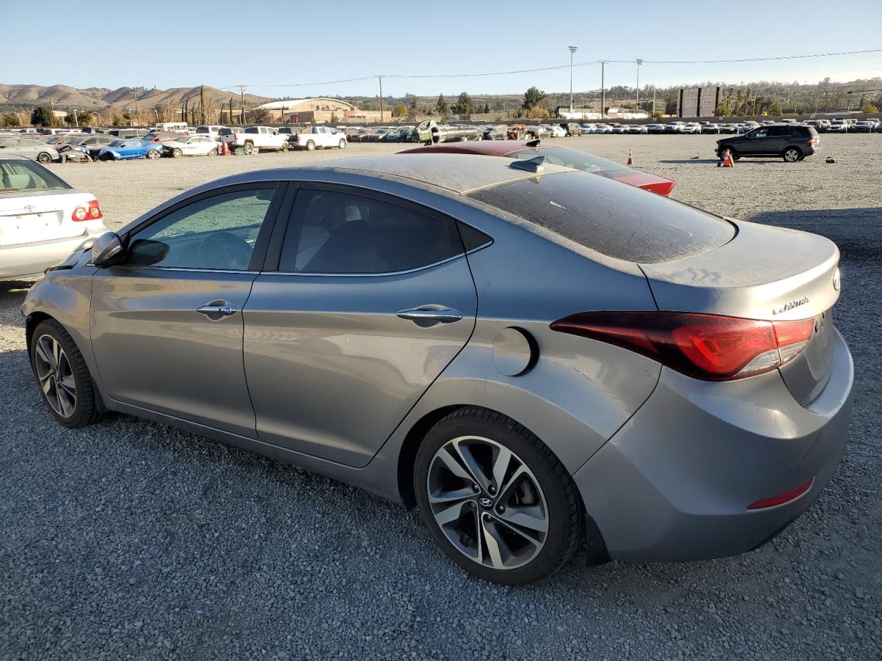 2014 Hyundai Elantra - Image 2
