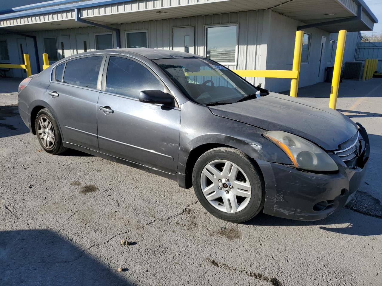 2010 Nissan Altima - Image 4