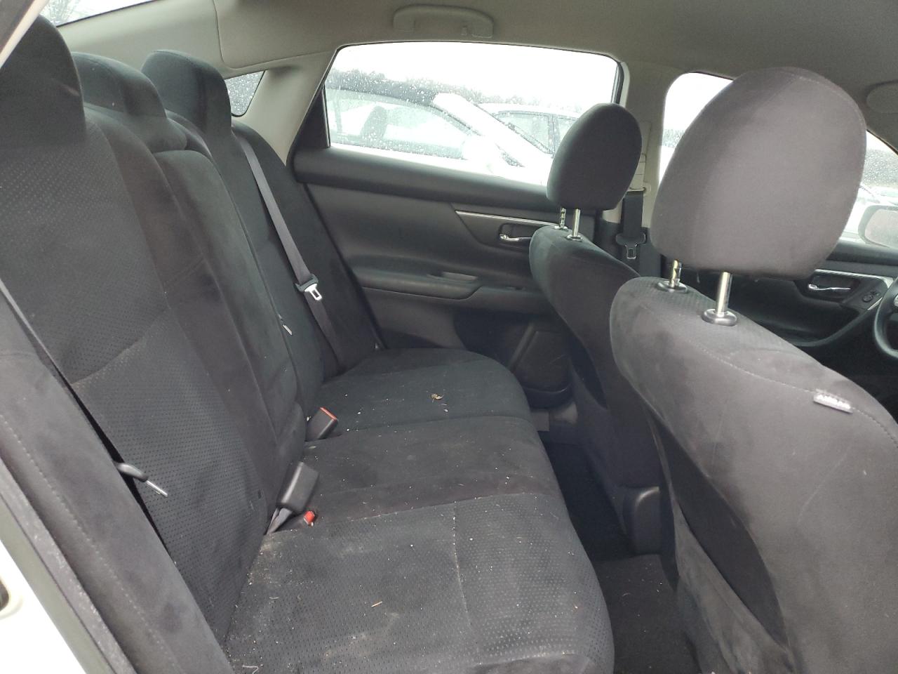 2015 Nissan Altima - Image 10