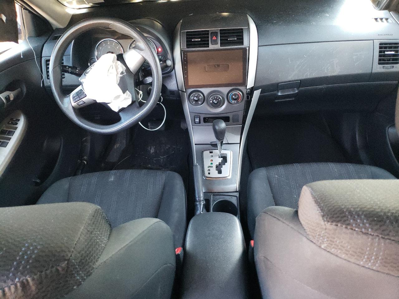 2011 Toyota Corolla - Image 8
