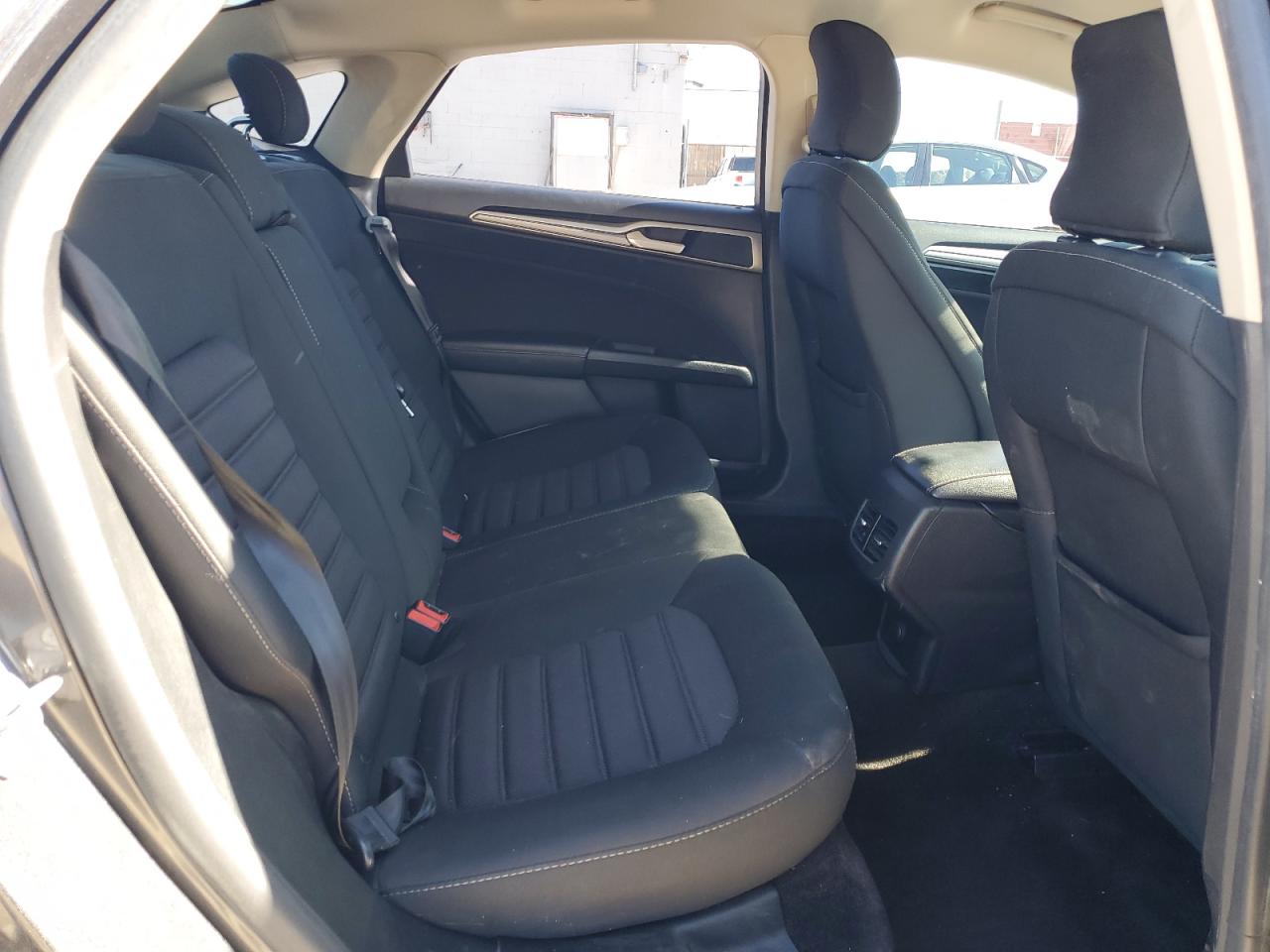 2018 Ford Fusion - Image 11