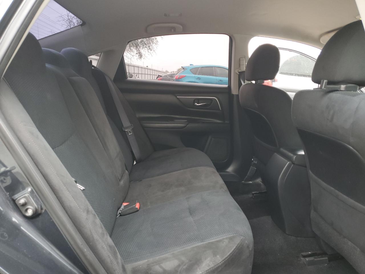 2015 Nissan Altima - Image 10