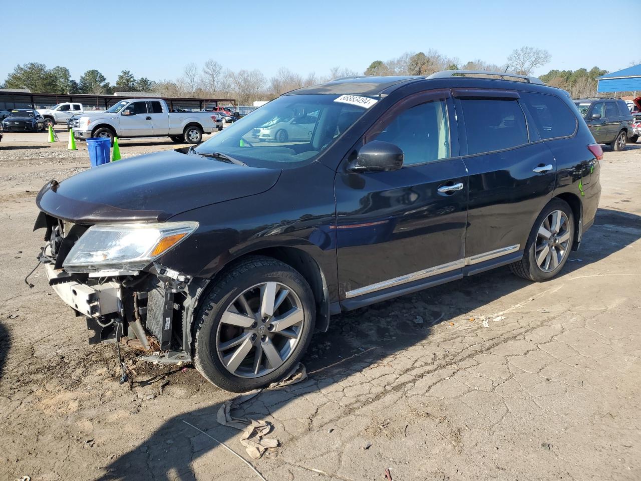 2015 Nissan Pathfinder - Image 1