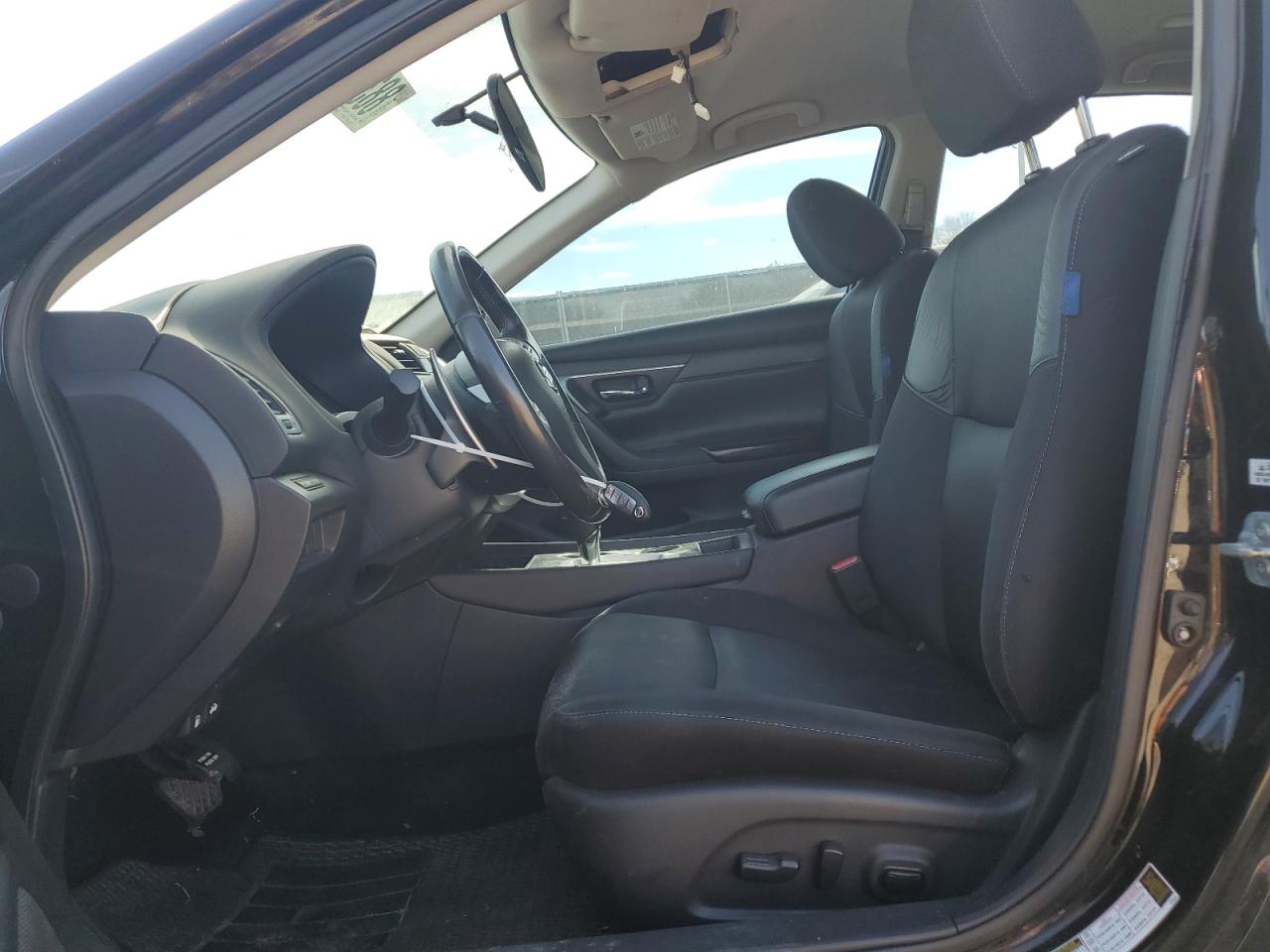 2017 Nissan Altima - Image 7