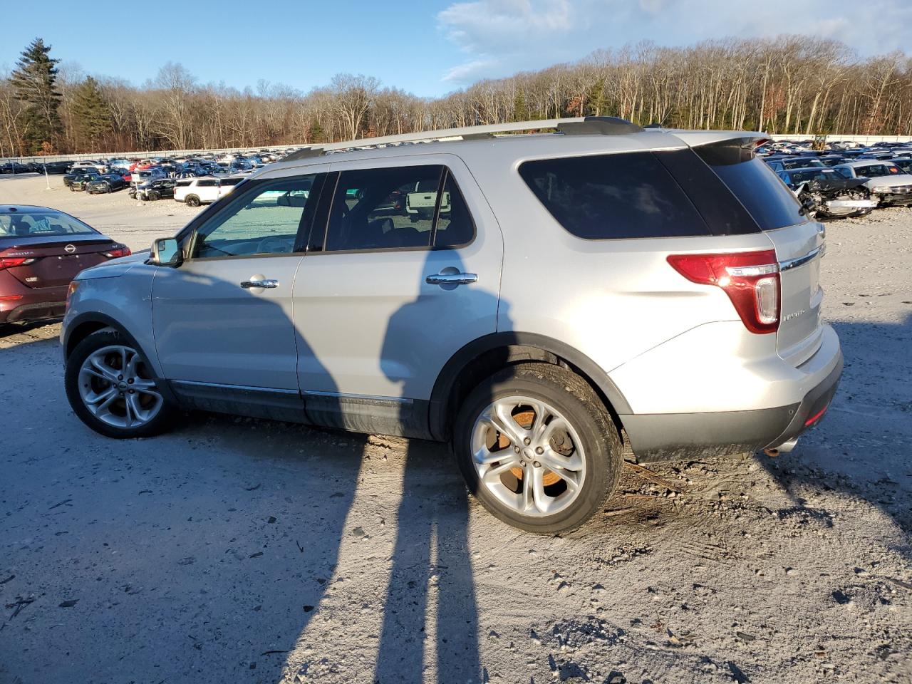 2015 Ford Explorer - Image 2