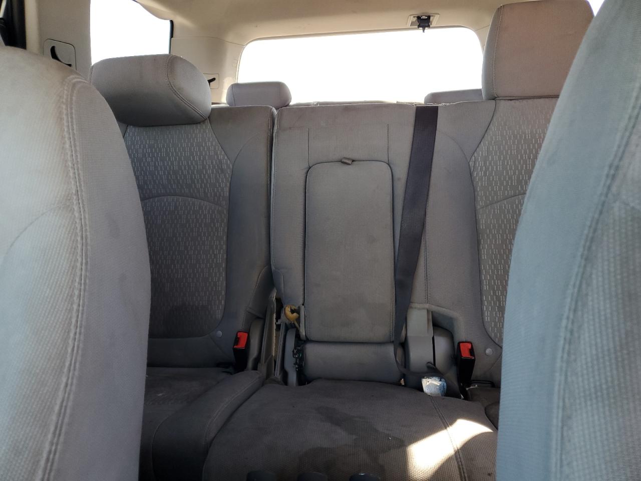 2012 GMC Acadia - Image 10