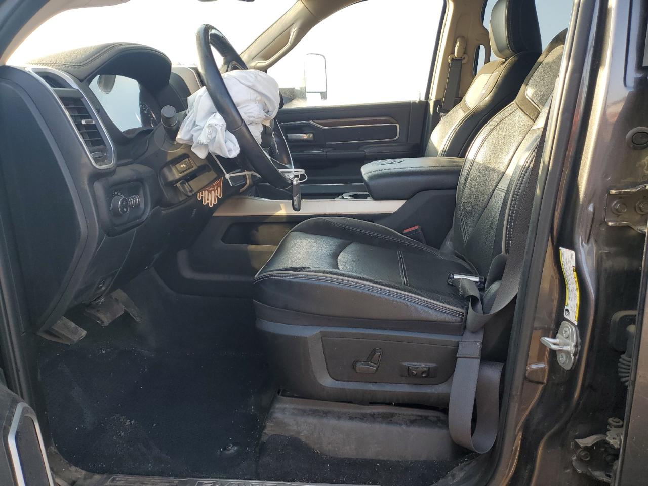 2022 RAM 2500 - Image 7