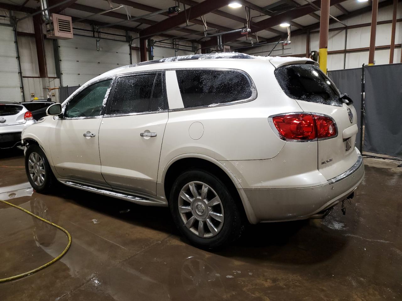 2011 Buick Enclave - Image 2