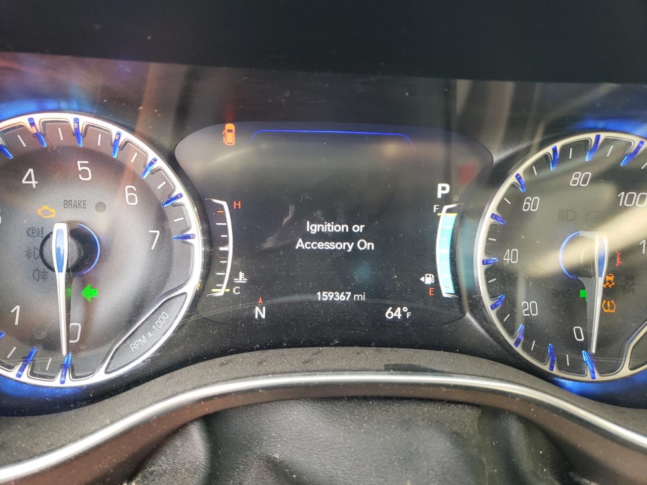 2017 Chrysler Pacifica - Image 9