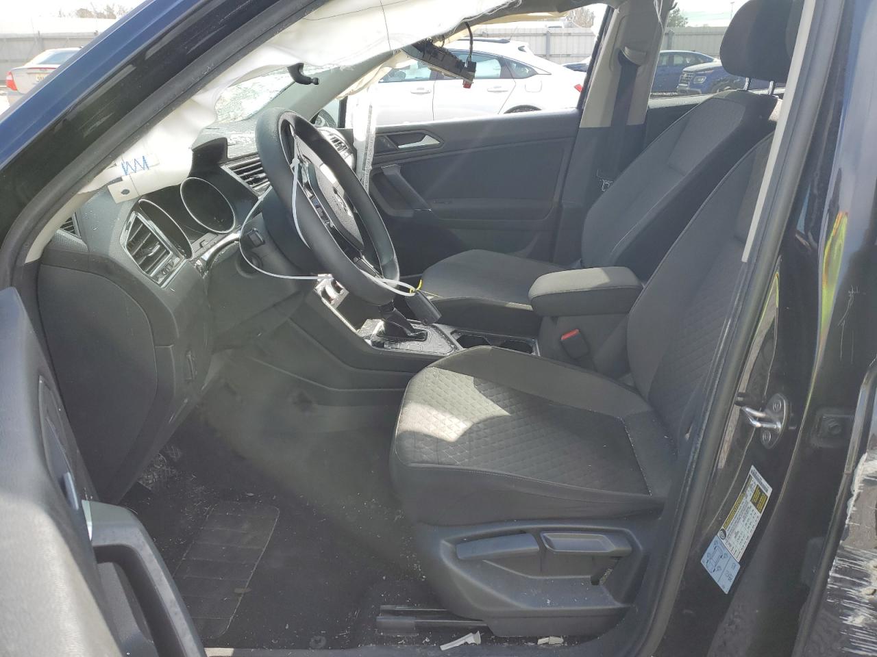 2020 Volkswagen Tiguan - Image 7