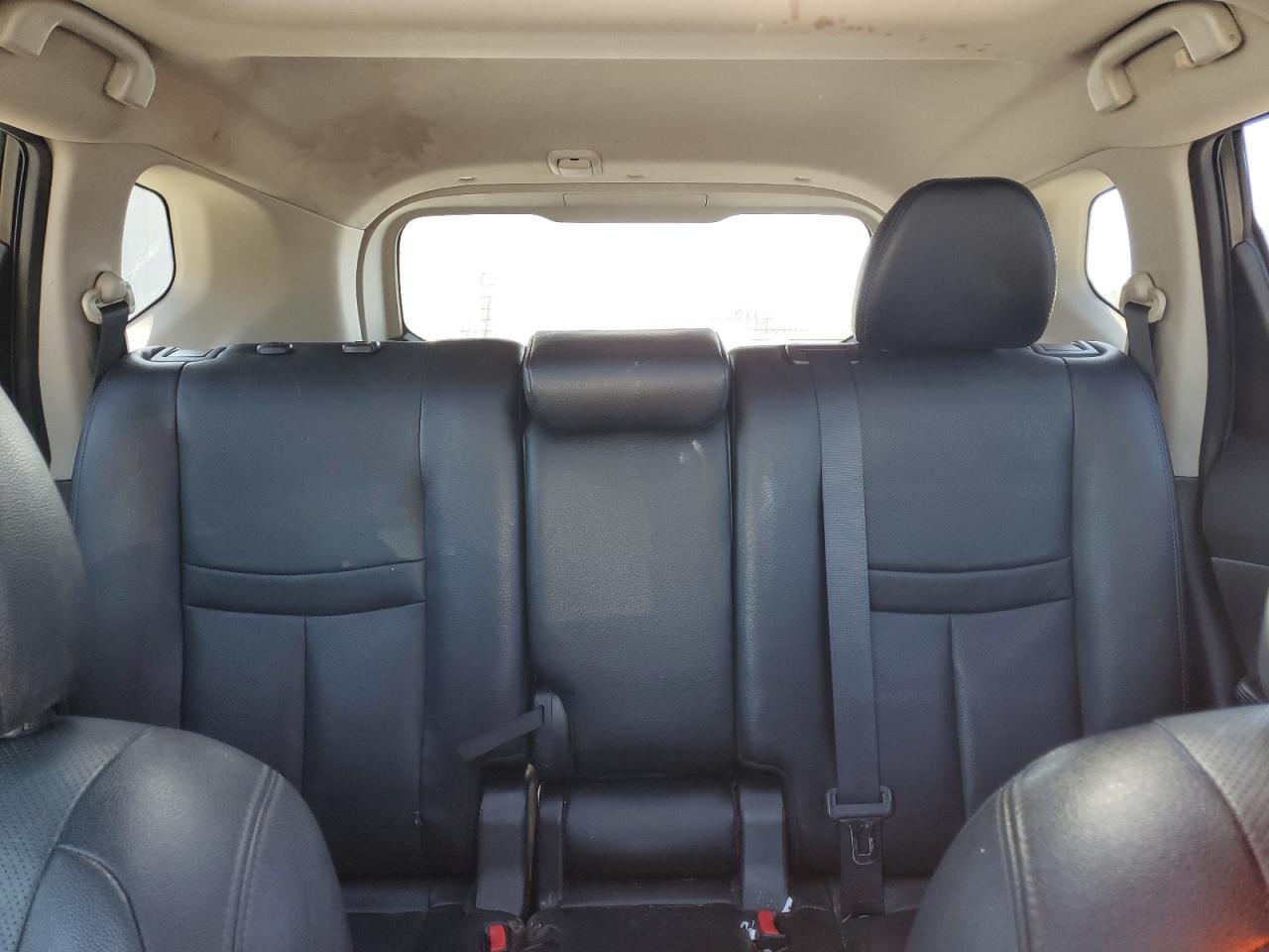 2016 Nissan Rogue - Image 10