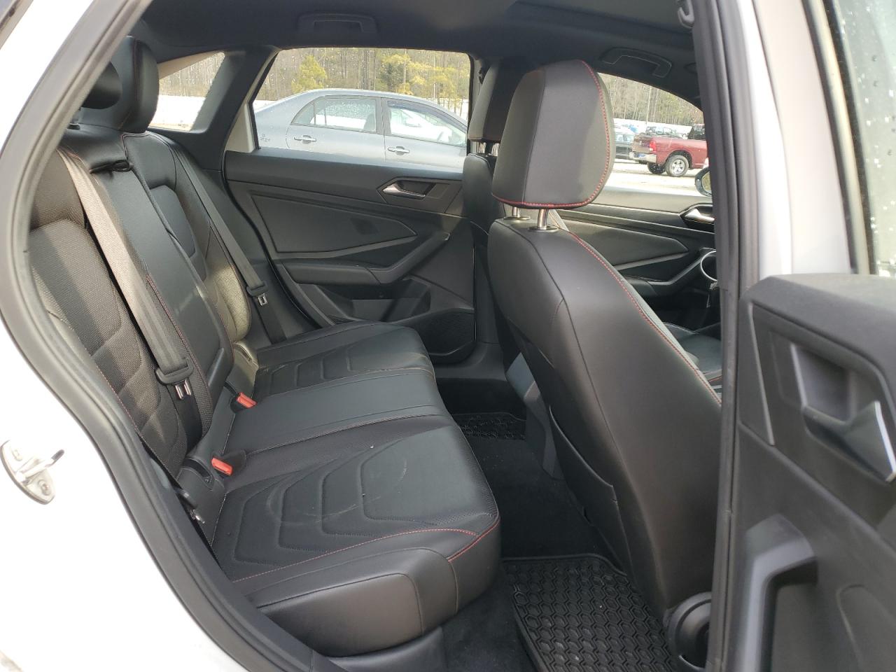 2019 Volkswagen Jetta - Image 10