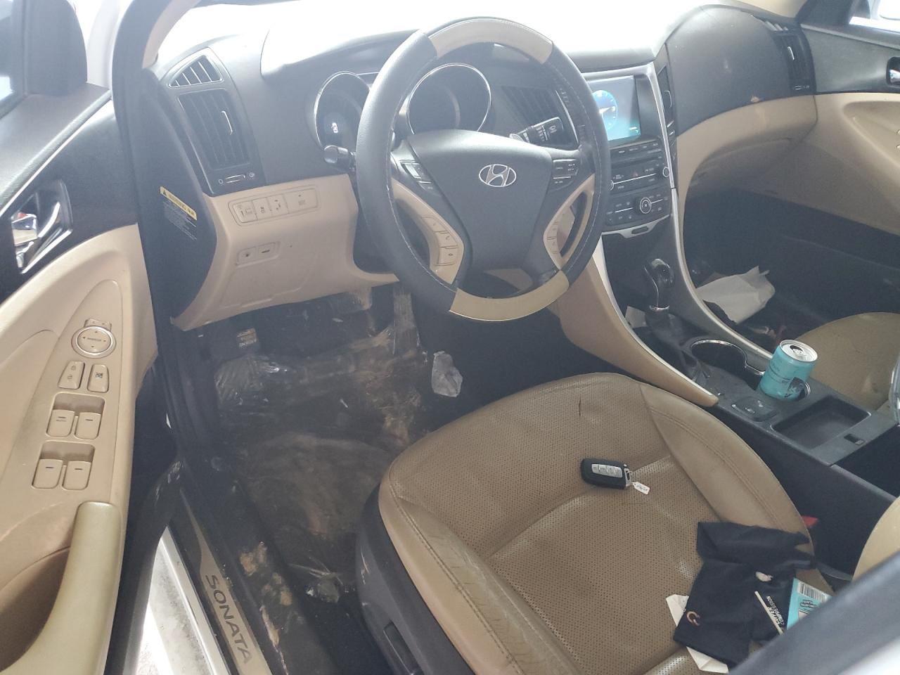 2014 Hyundai Sonata - Image 8