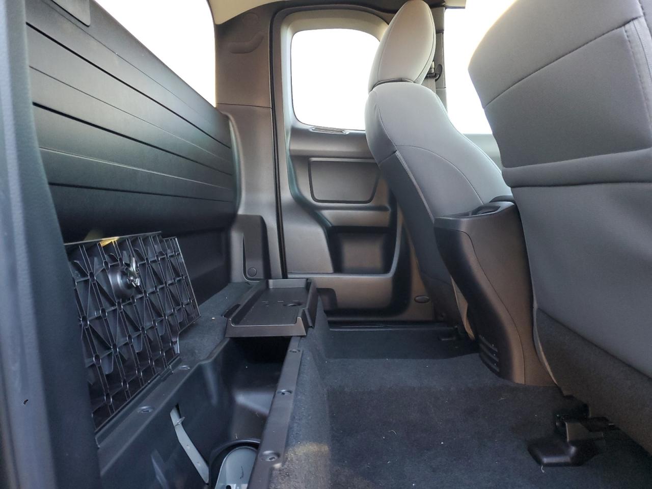 2021 Toyota Tacoma - Image 10