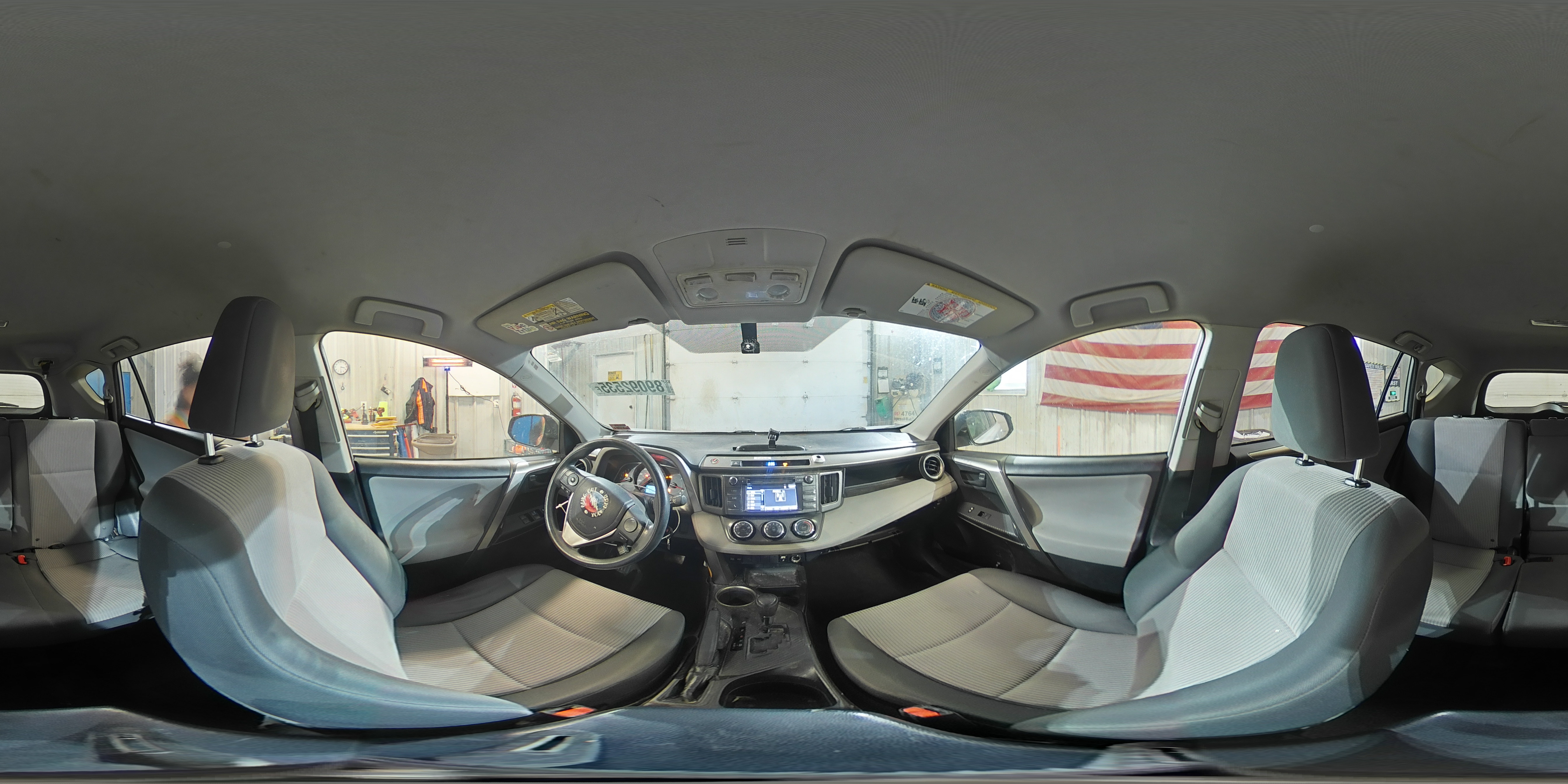 2014 Toyota RAV 4 - Image 14