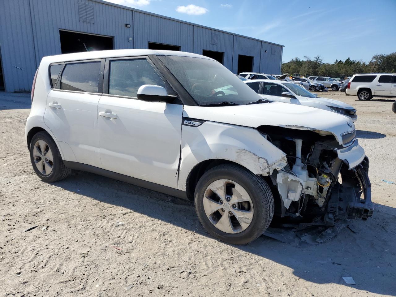 VIN KNDJN2A21G7257249 2016 KIA SOUL no.4