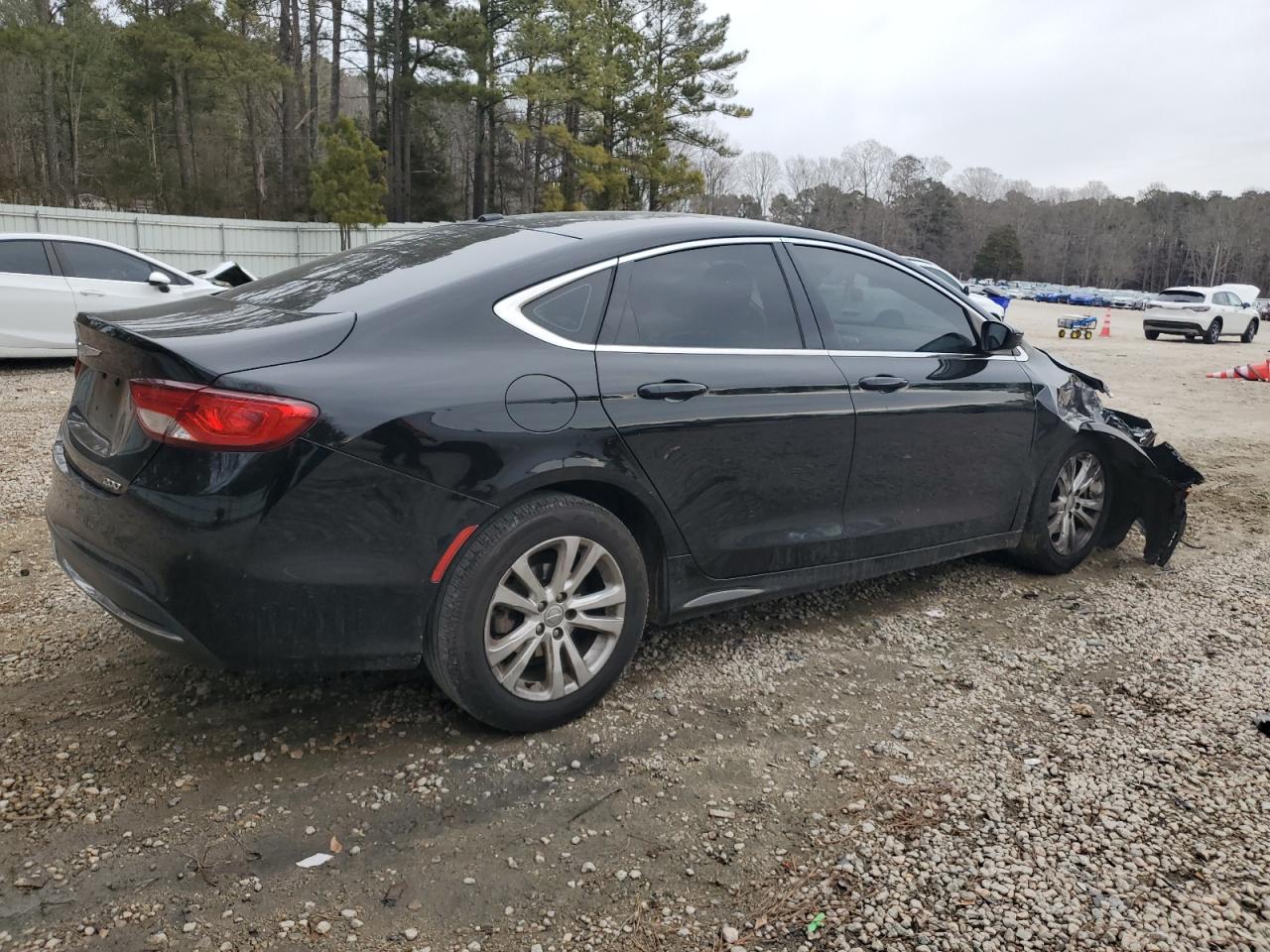 2016 Chrysler 200 - Image 3