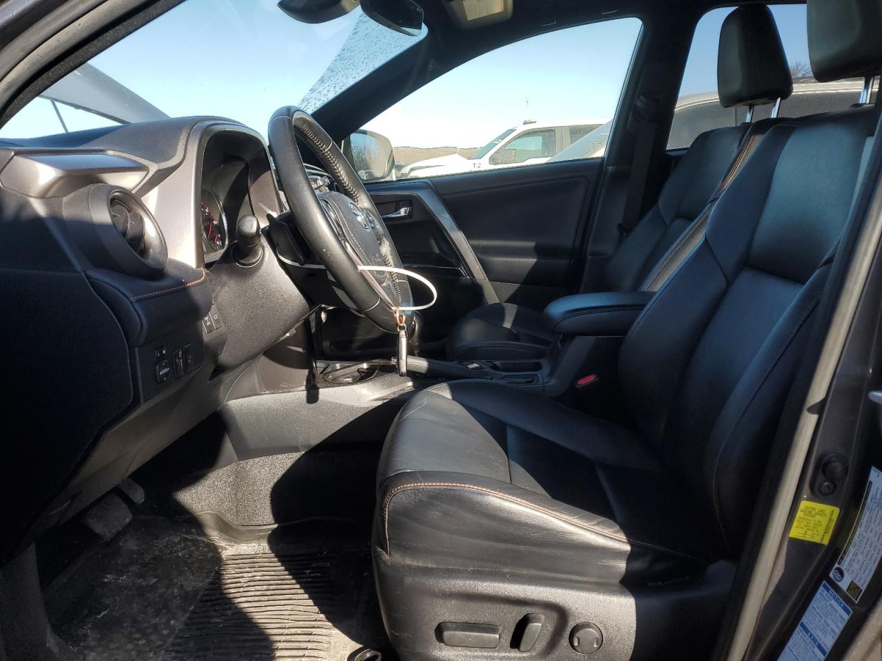 2018 Toyota RAV 4 - Image 7