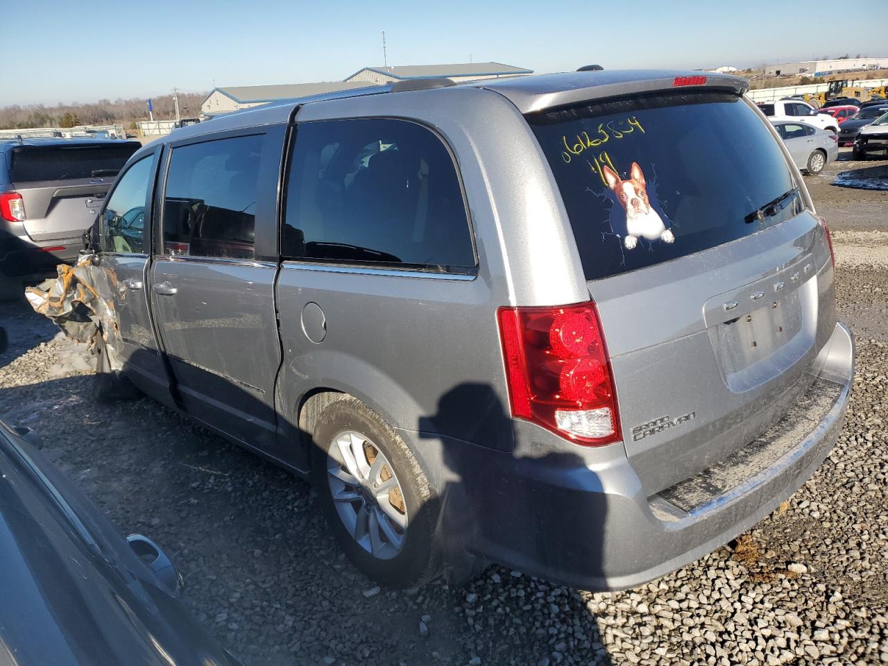 2019 Dodge Caravan - Image 2