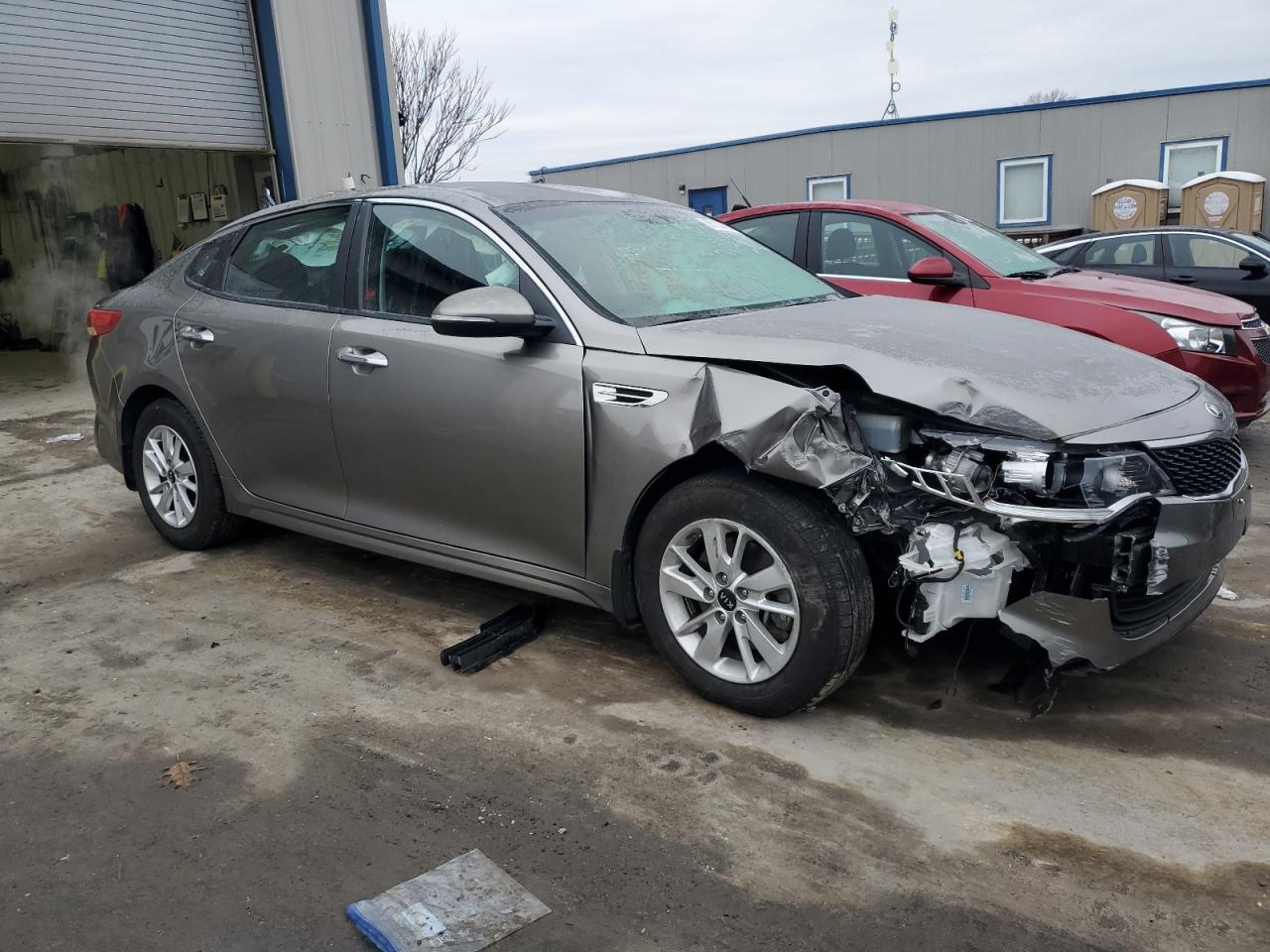 VIN 5XXGT4L39GG105955 2016 KIA OPTIMA no.4