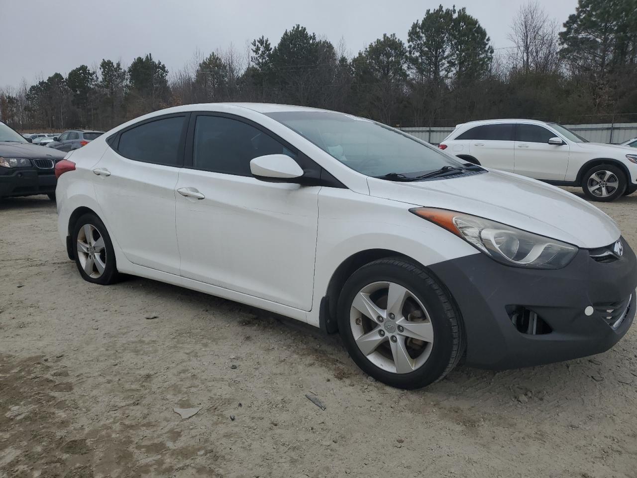 VIN 5NPDH4AE6DH185756 2013 HYUNDAI ELANTRA no.4